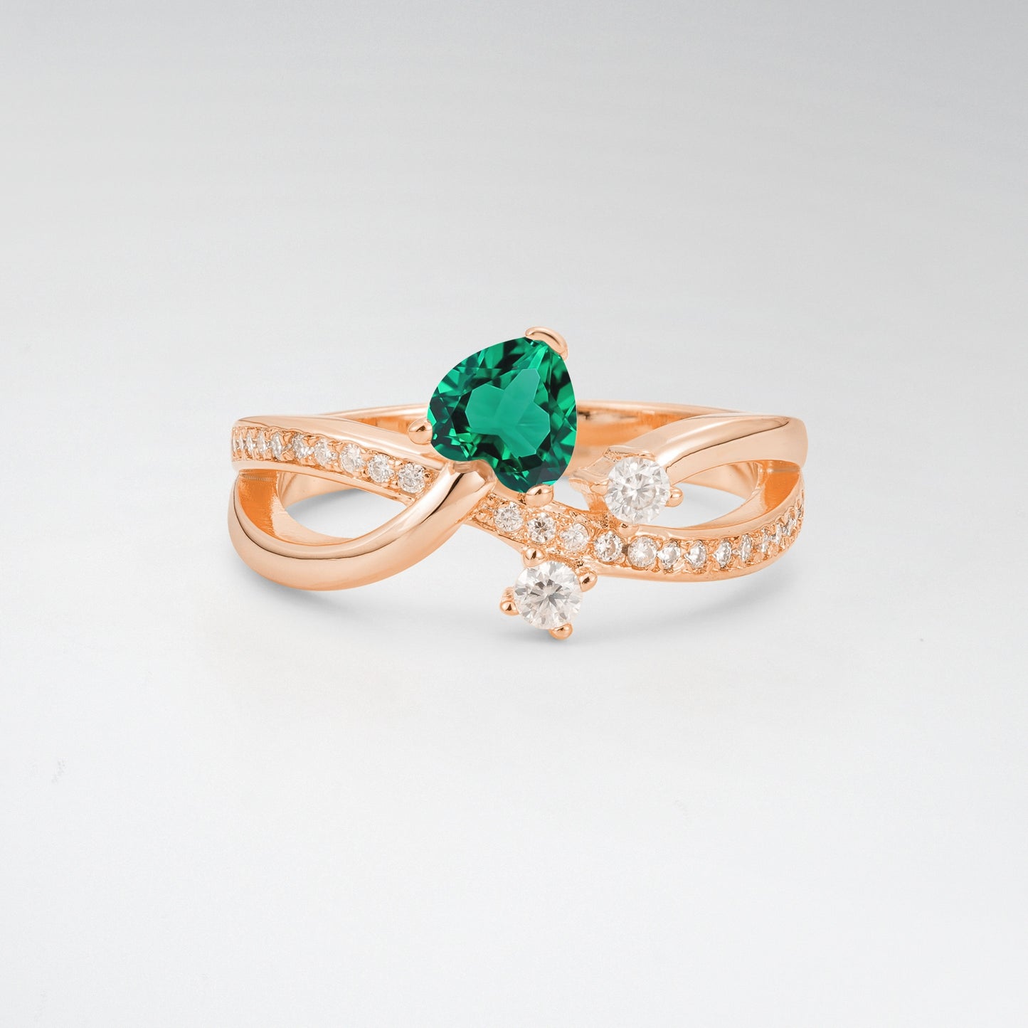 Unique Heart Cut Emerald 0.5CT Infinity Twisted Band Engagement Ring - Additional view