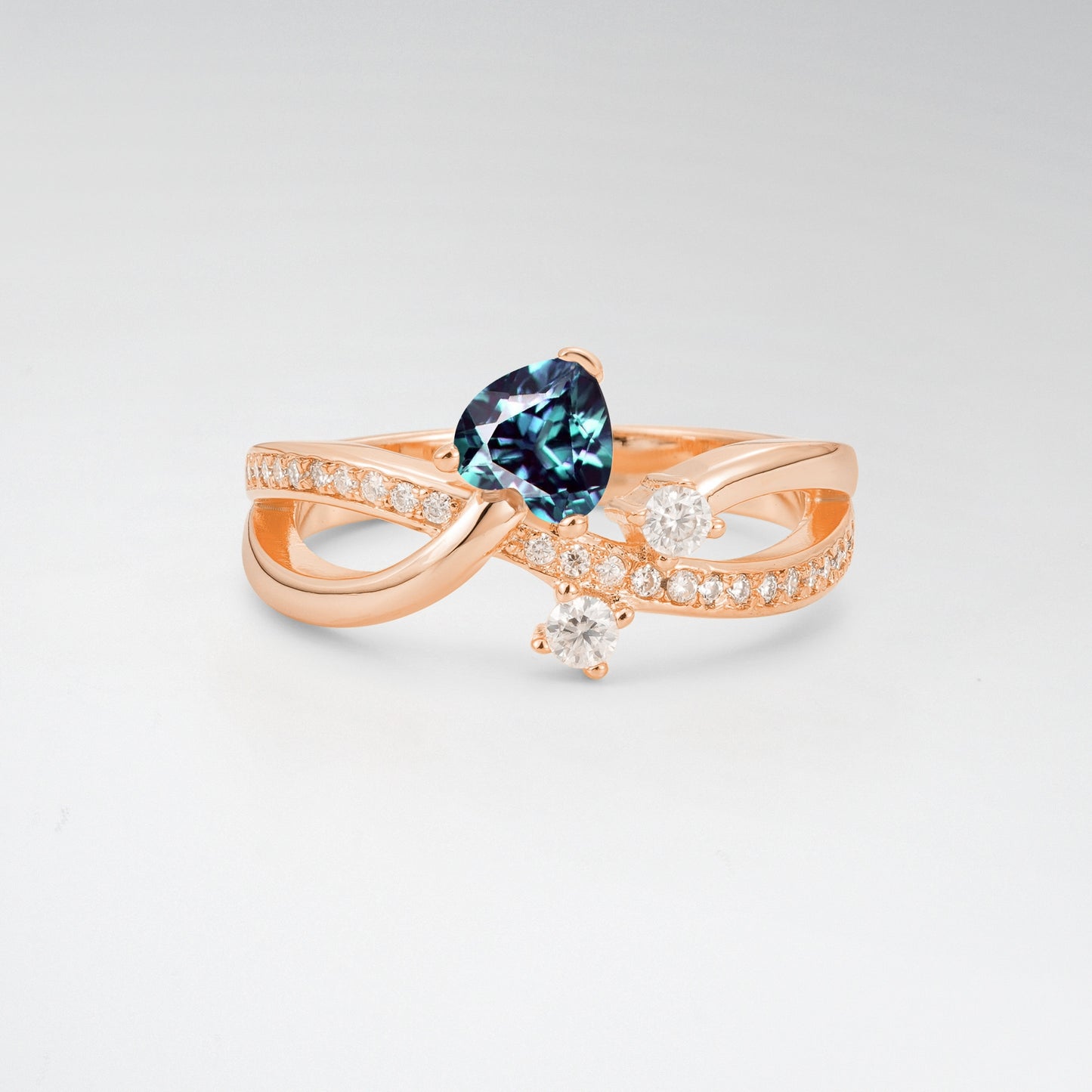 Unique Heart Cut Alexandrite 0.5CT Infinity Twisted Band Engagement Ring - Additional view