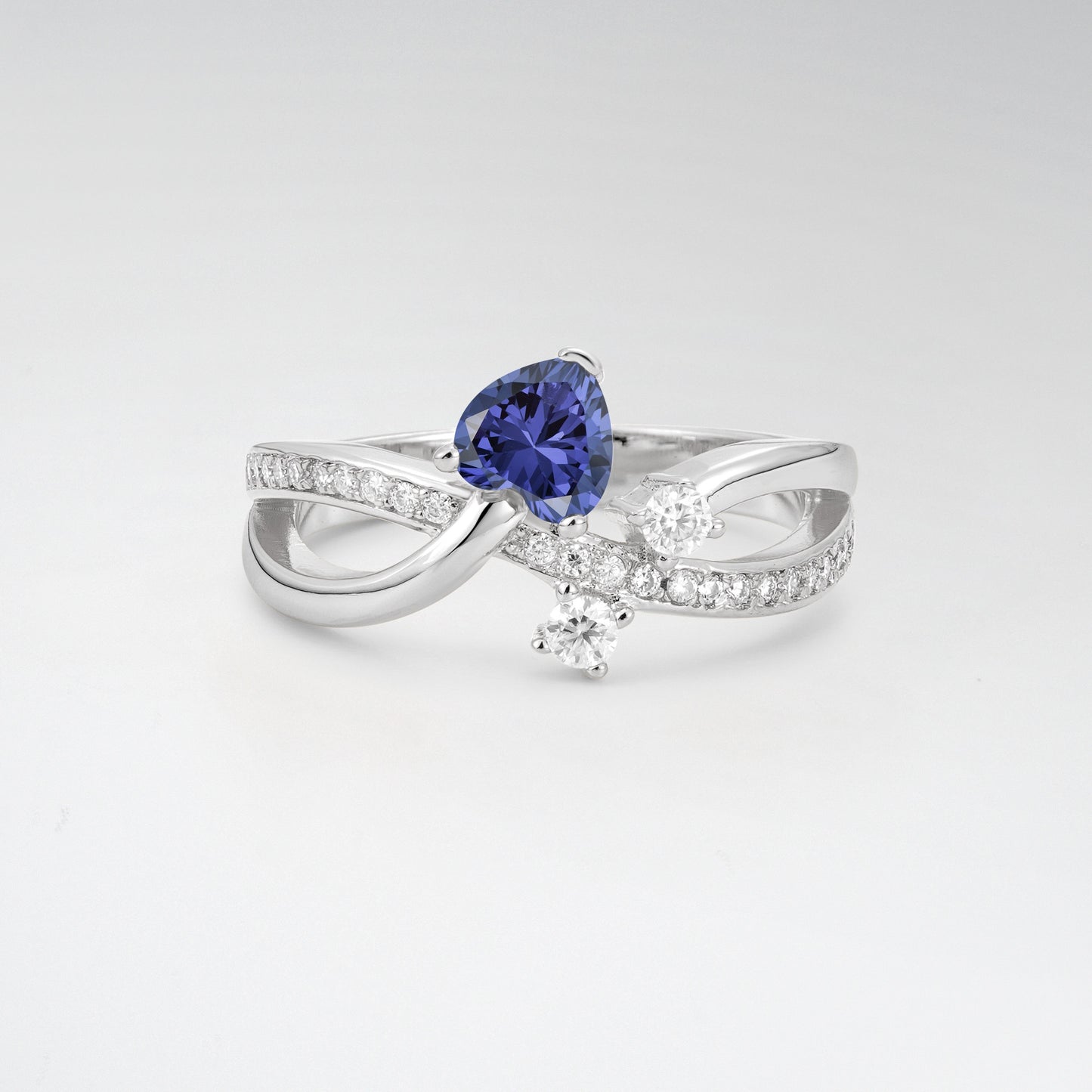 Unique Heart Cut Tanzanite 0.5CT Infinity Twisted Band Engagement Ring - Additional view