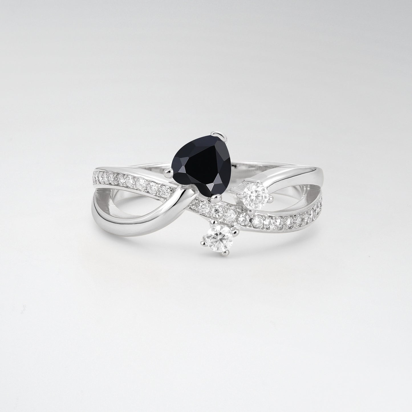 Unique Heart Cut Black Onyx 0.5CT Infinity Twisted Band Engagement Ring - Additional view