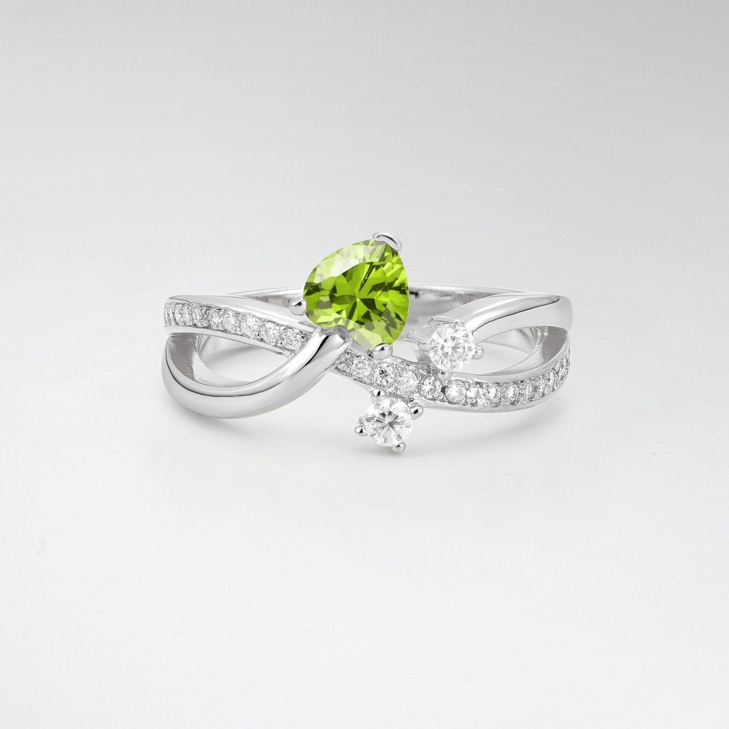 Unique Heart Cut Peridot 0.5CT Infinity Twisted Band Engagement Ring - Additional view