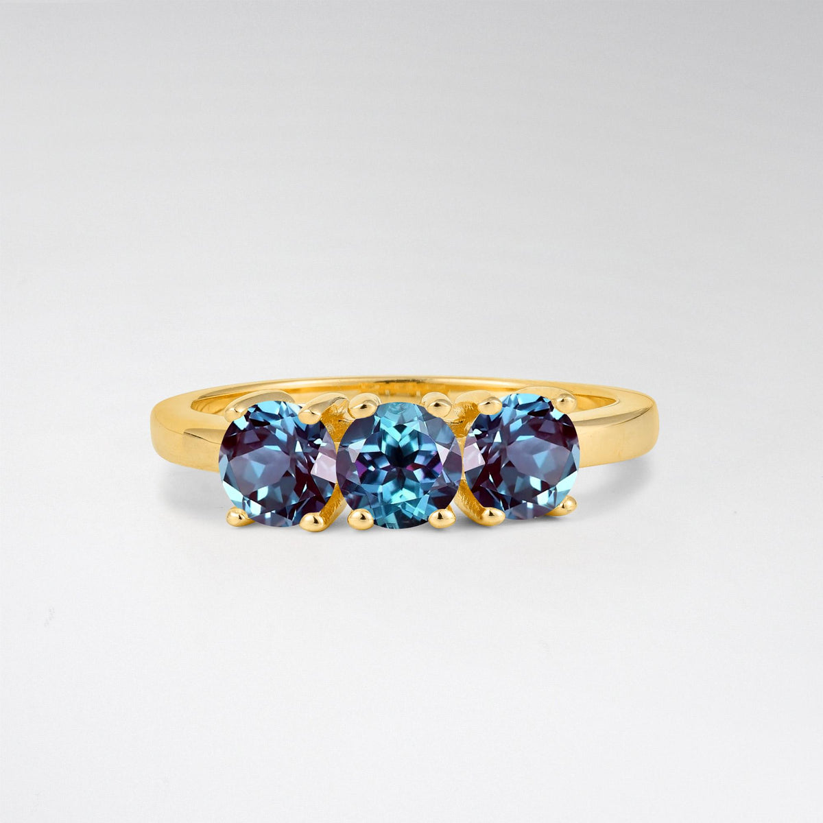 Vintage Round Cut Three Stone Alexandrite Engagement Rin - Additional view