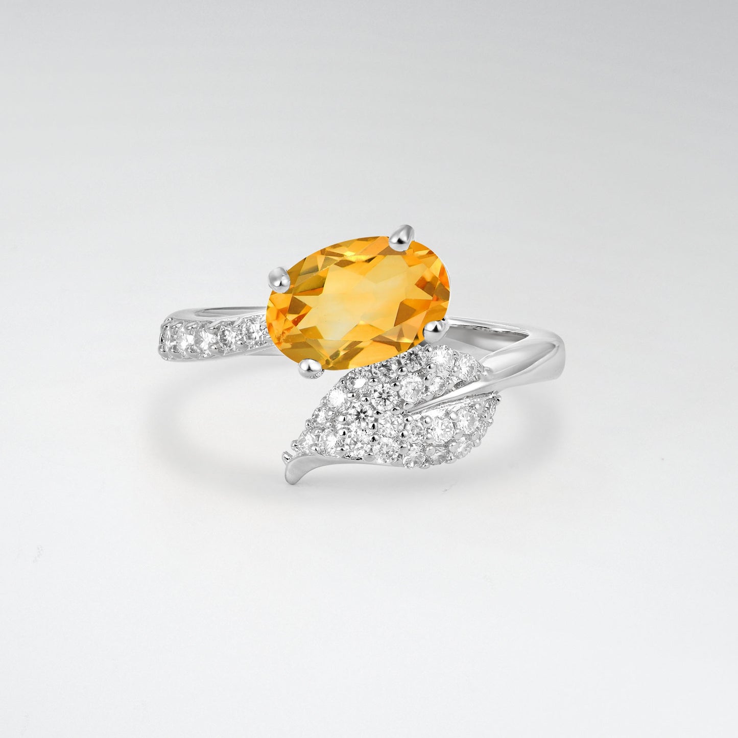Nature-Inspired Oval Cut Citrine 1.5CT Pave Leaf Bypass Engagement Ring - Additional view