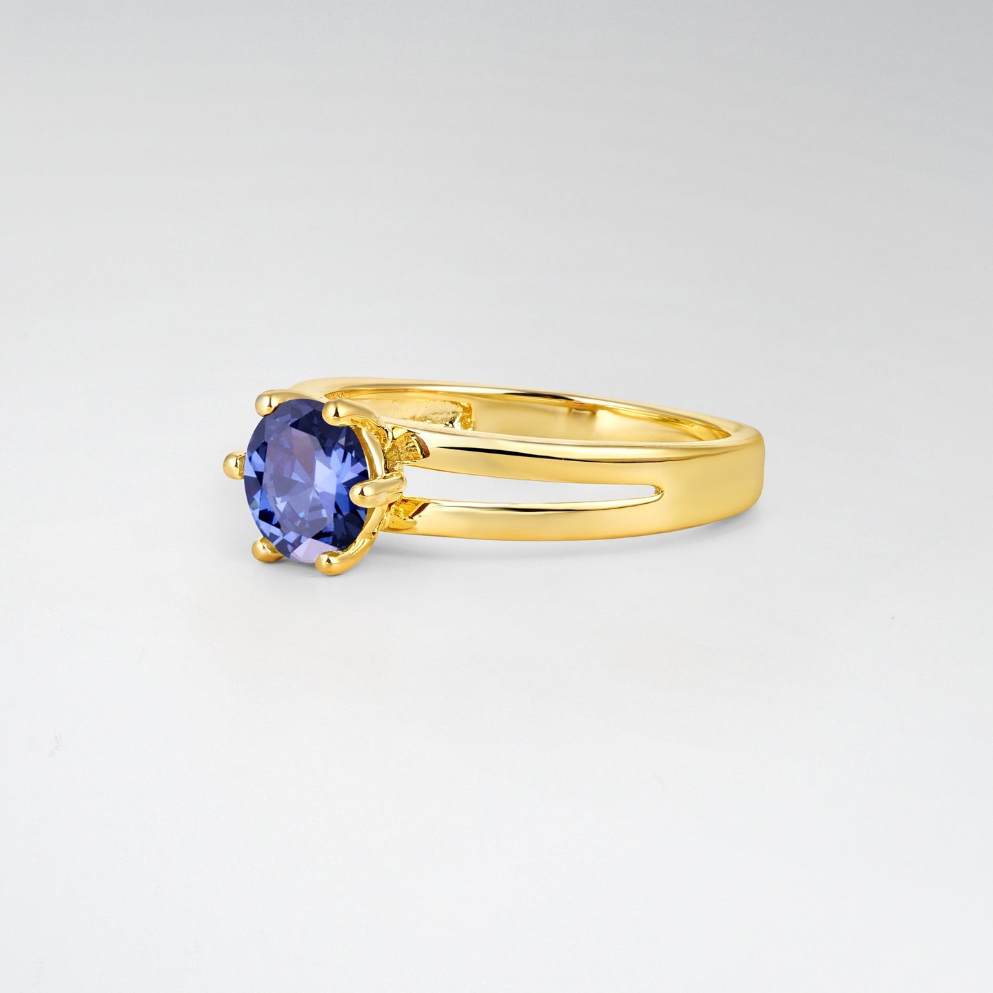 Oval Cut Tanzanite Solitaire Engagement Ring - Additional view