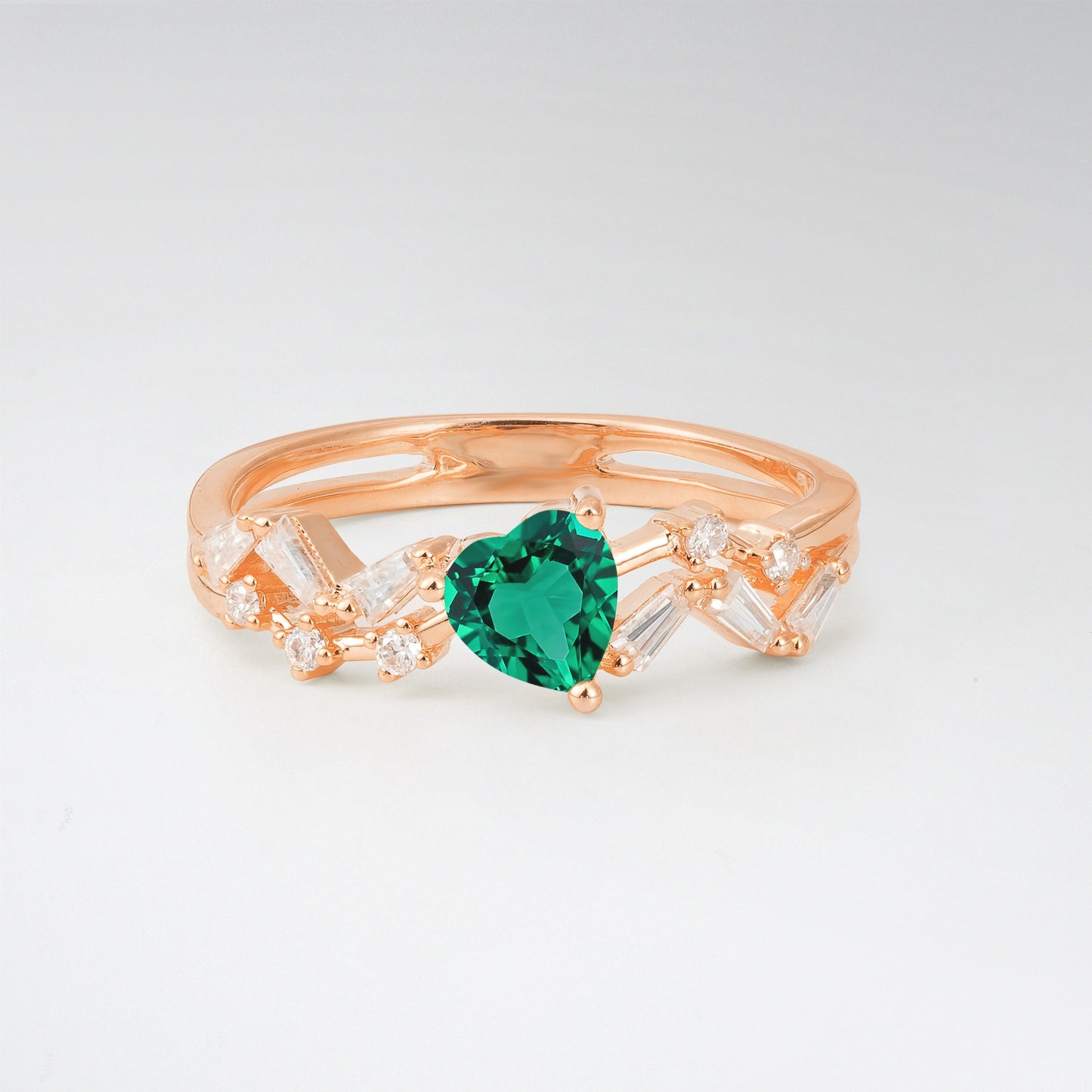 Vintage Art Deco Pear Cut Emerald Halo Engagement Ring - Additional view