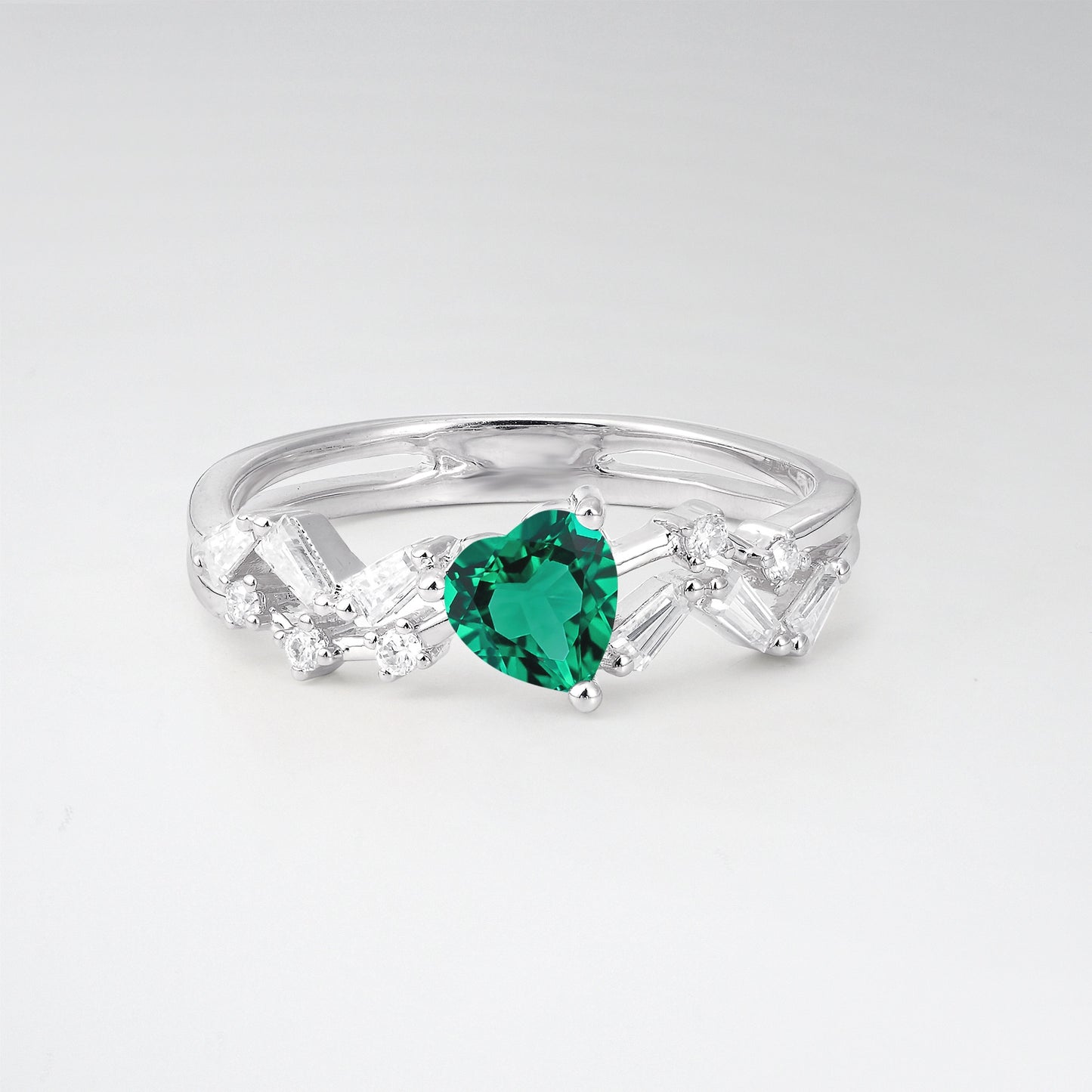 Vintage Art Deco Pear Cut Emerald Halo Engagement Ring - Additional view