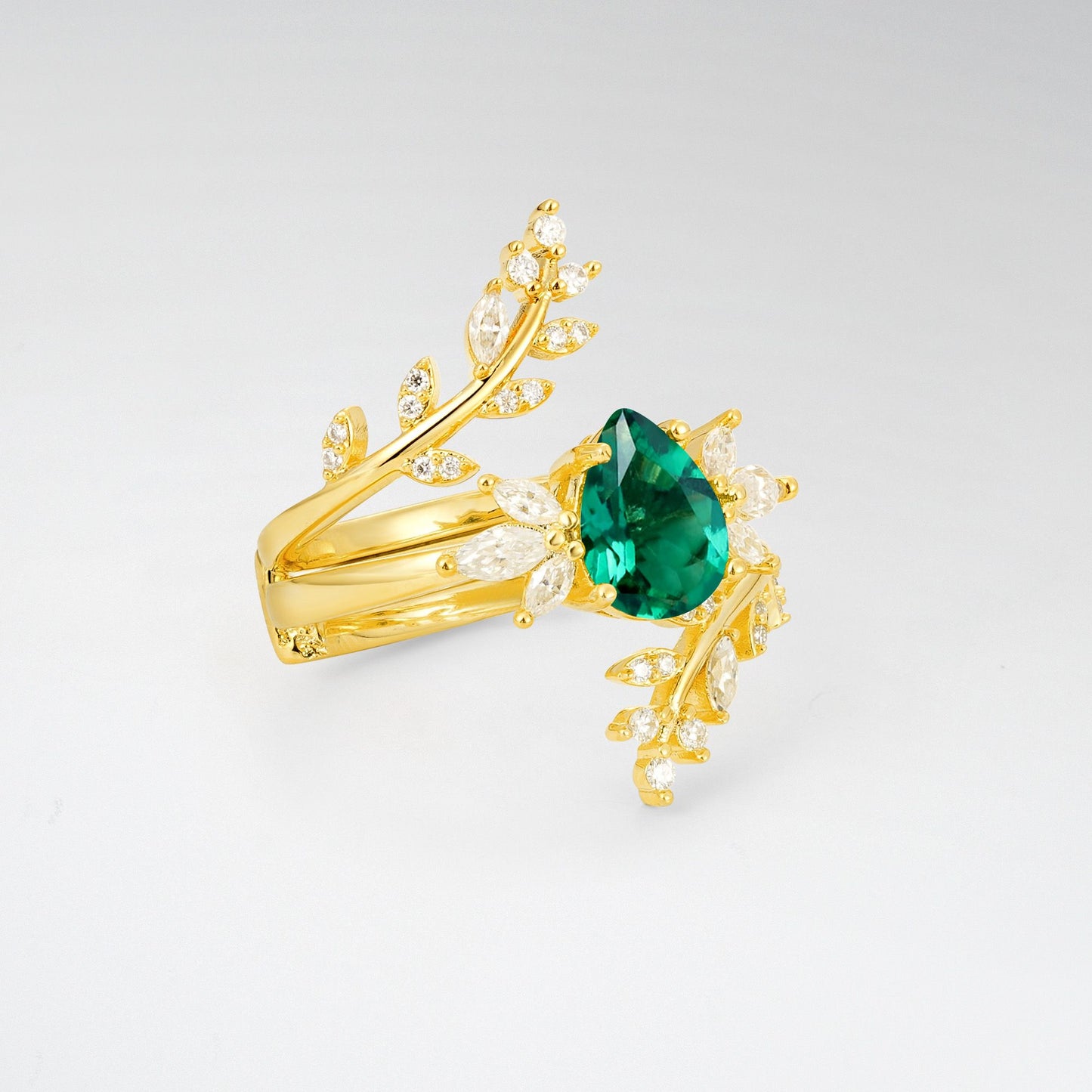 Pear Cut Emerald Nature-Inspired Bridal Ring Set for Her - Rose-Gold