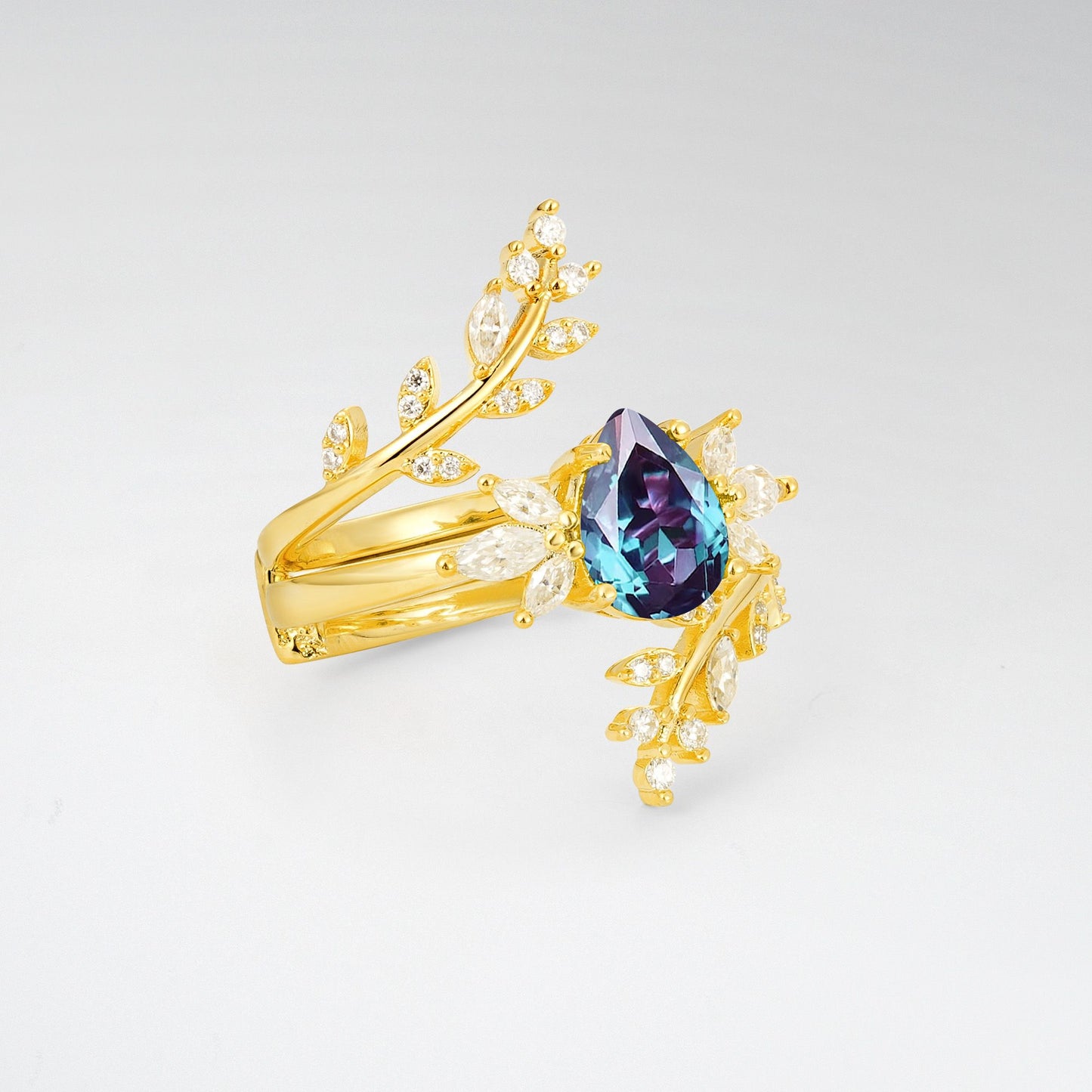 Pear Cut Alexandrite Nature-Inspired Bridal Ring Set for Her - Rose-Gold