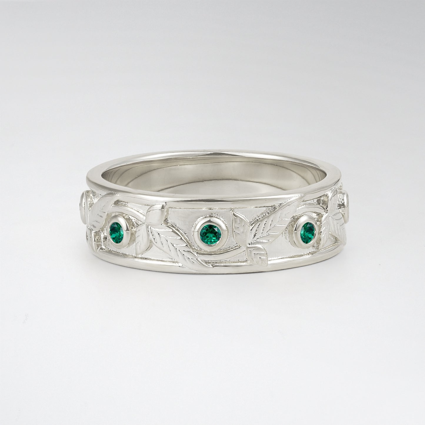 Bezel Leaf Nature Inspired Round Emerald Mens Band - Additional view