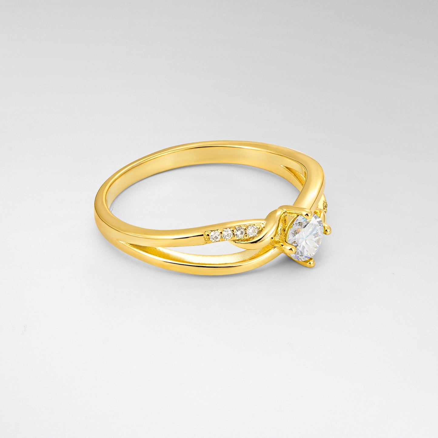 Round Cut Moissanite Split Shank Promise Ring - Additional view
