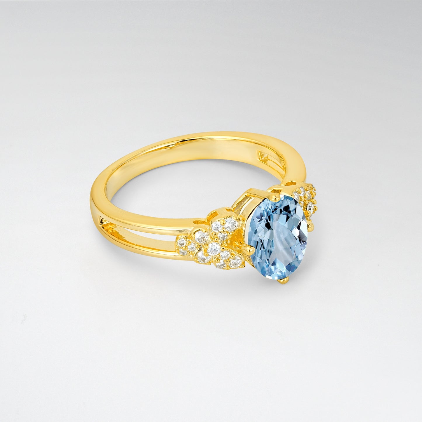 Vintage Oval Cut Ornate Cluster Aquamarine Engagement Ring - Additional view