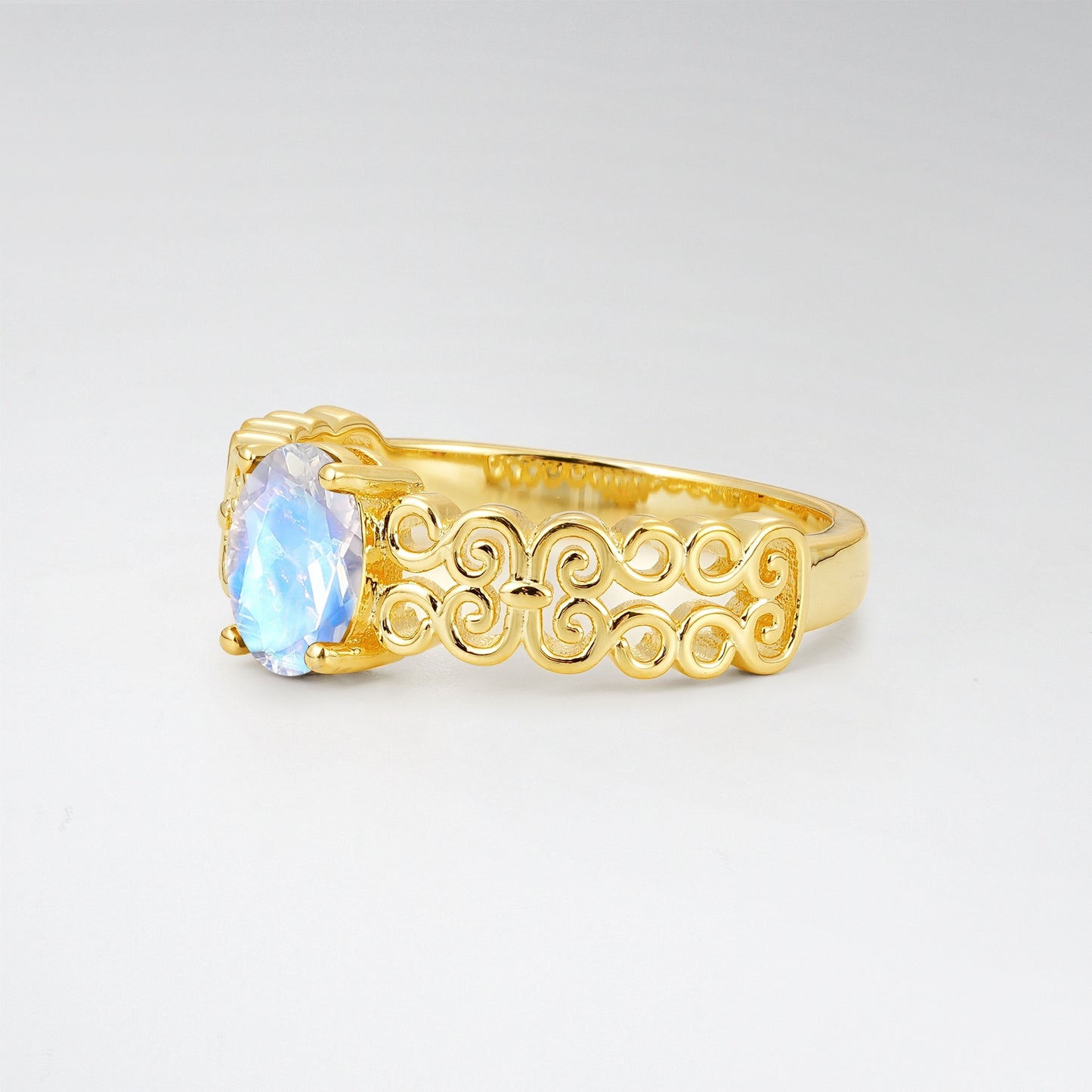 Vintage Oval Cut Ornate Filigree Moonstone Solitaire Ring - Additional view