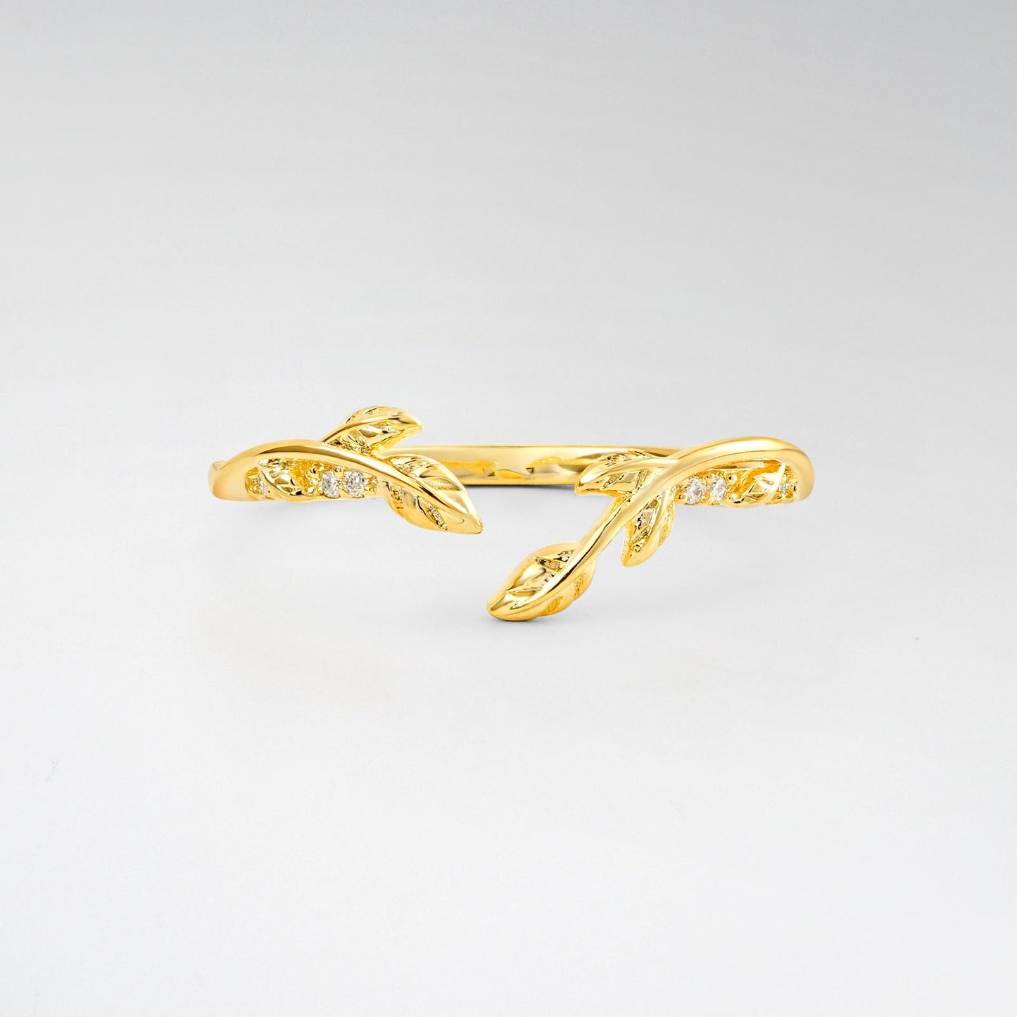 Nature-Inspired Round Cut Moissanite Leaf Vine Wedding Ring - product view1