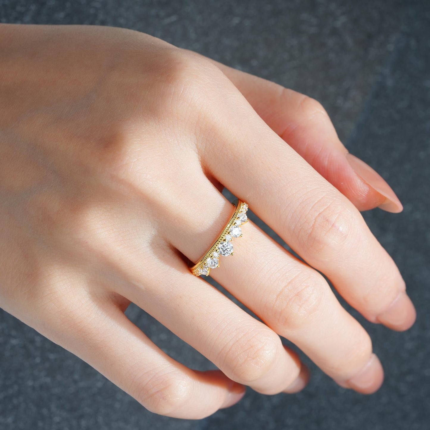 Vintage Graduated Round Cut Moissanite Curved Wedding Band - product view2